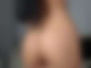 Layla12a's Live Sex Cam Show