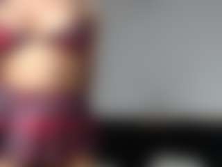 Layla12a's Live Sex Cam Show
