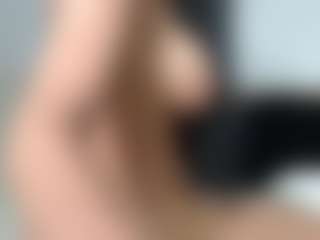 Layla12a's Live Sex Cam Show