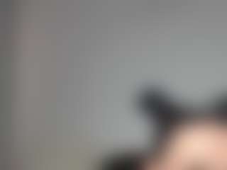 Layla12a's Live Sex Cam Show