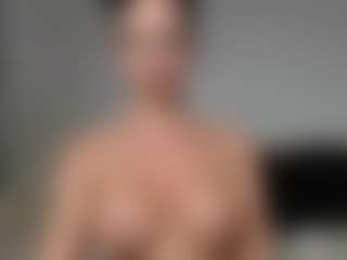 Layla12a's Live Sex Cam Show
