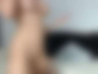 Layla12a's Live Sex Cam Show