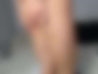 Layla12a's Live Sex Cam Show