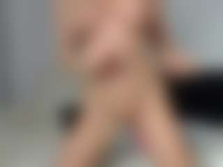 Layla12a's Live Sex Cam Show