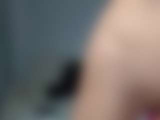 Layla12a's Live Sex Cam Show
