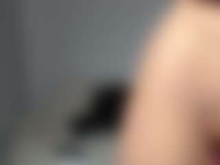 Layla12a's Live Sex Cam Show