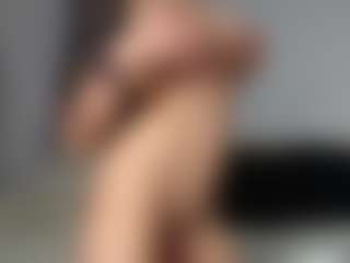 Layla12a's Live Sex Cam Show