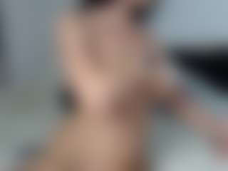 Layla12a's Live Sex Cam Show