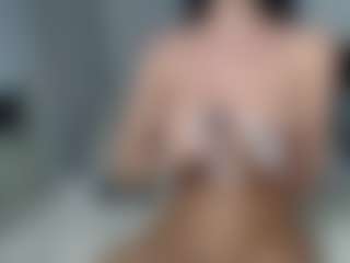 Layla12a's Live Sex Cam Show