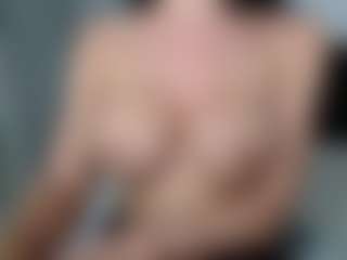 Layla12a's Live Sex Cam Show