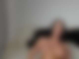 Layla12a's Live Sex Cam Show