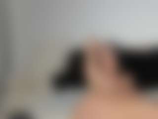 Layla12a's Live Sex Cam Show
