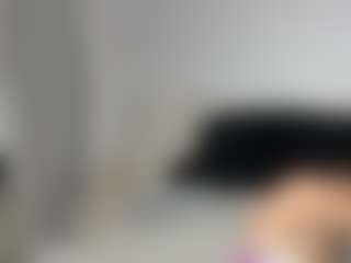 Live cam show with Layla12a - Public on Camsoda