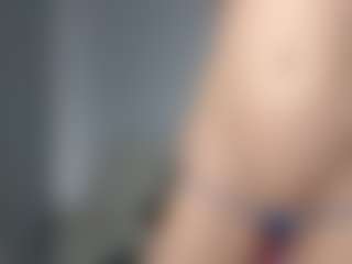 Layla12a's Live Sex Cam Show