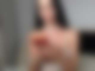 Layla12a's Live Sex Cam Show