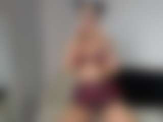 Live cam show with Layla12a - Squirt on Camsoda