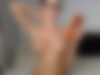 Layla12a's Live Sex Cam Show