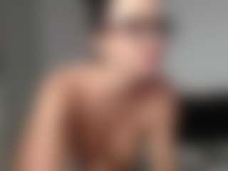 Layla12a's Live Sex Cam Show