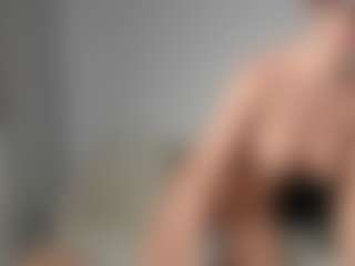Layla12a's Live Sex Cam Show