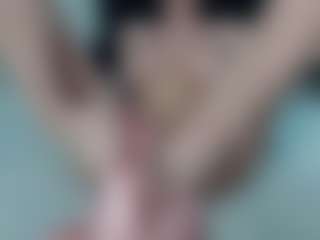 Layla12a's Live Sex Cam Show
