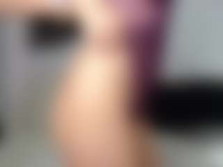 Layla12a's Live Sex Cam Show