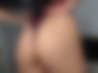 Layla12a's Live Sex Cam Show