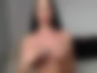 Layla12a's Live Sex Cam Show