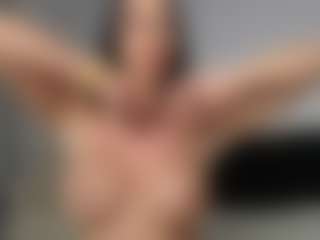 Layla12a's Live Sex Cam Show