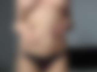 Layla12a's Live Sex Cam Show