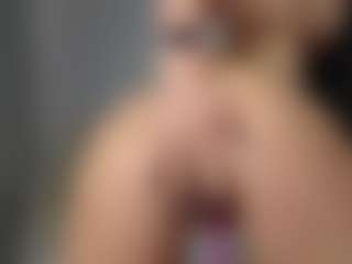 Layla12a's Live Sex Cam Show