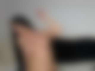 Layla12a's Live Sex Cam Show