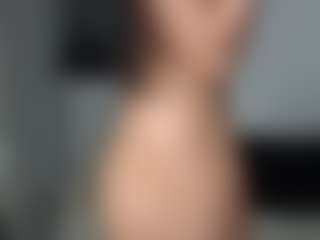 Layla12a's Live Sex Cam Show