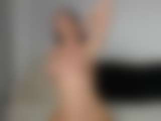 Layla12a's Live Sex Cam Show