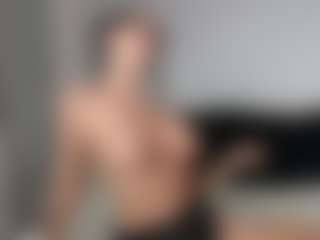 Layla12a's Live Sex Cam Show