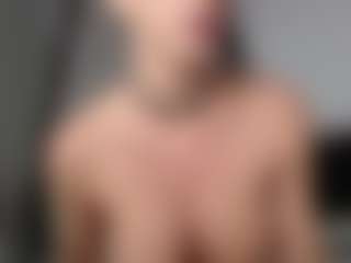 Layla12a's Live Sex Cam Show
