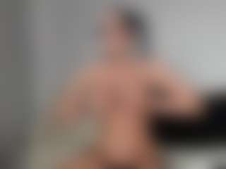 Layla12a's Live Sex Cam Show