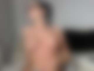 Layla12a's Live Sex Cam Show