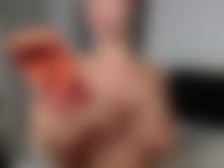 Layla12a's Live Sex Cam Show