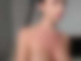 Layla12a's Live Sex Cam Show