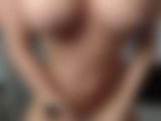 Layla12a's Live Sex Cam Show