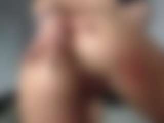 Layla12a's Live Sex Cam Show