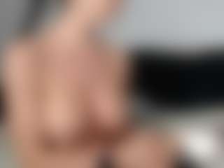 Layla12a's Live Sex Cam Show