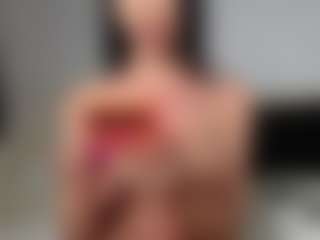 Layla12a's Live Sex Cam Show
