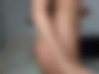 Layla12a's Live Sex Cam Show