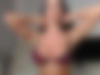 Layla12a's Live Sex Cam Show