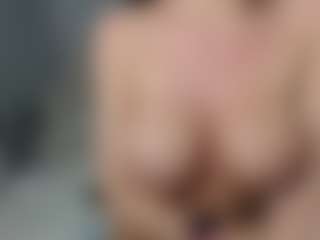 Layla12a's Live Sex Cam Show