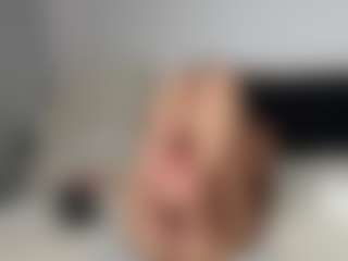 Layla12a's Live Sex Cam Show