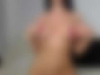 Layla12a's Live Sex Cam Show