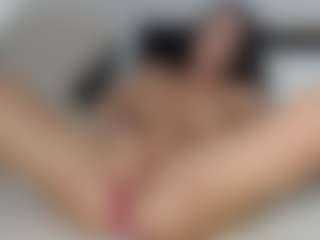 Layla12a's Live Sex Cam Show