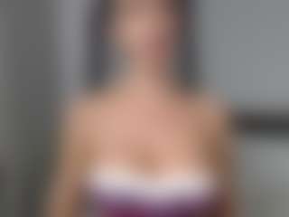 Layla12a's Live Sex Cam Show